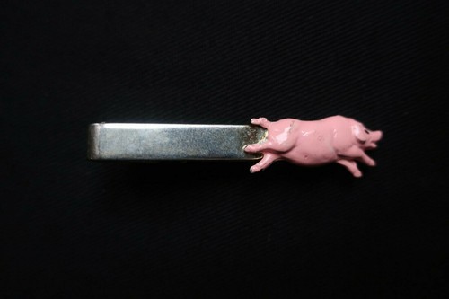 Pince cravate métal - à,