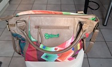 joli sac Desigual impeccable