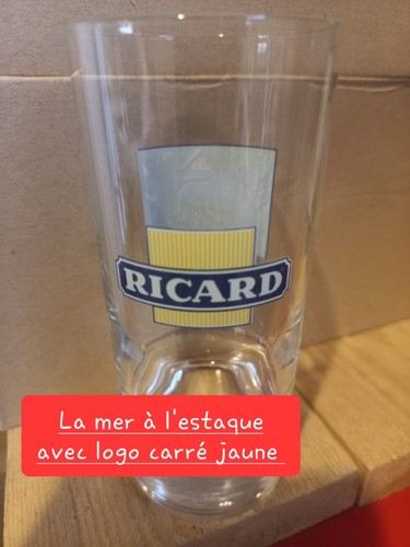 Verre ricard mer à - un,