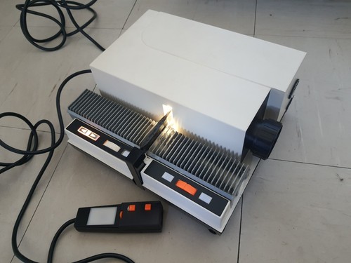 Projecteur diapositives - projecteur, à