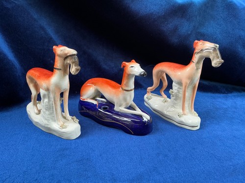 Ensemble trois figurines de - ensemble,
