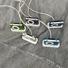 Lot  5 apple Ipod Shuffle