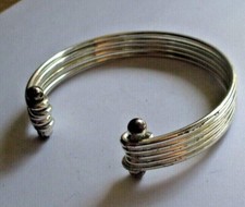 Bracelet rigide ouvert couleur