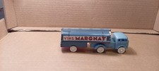 rare Sésame camion mercédes vins margnat superbe état  