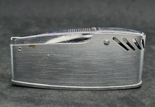 Ancien briquet à essence