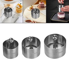 Moules à fromage à fond