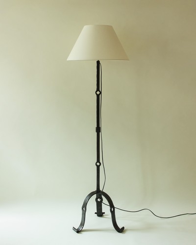 Lampadaire brutaliste fer - brutaliste, en