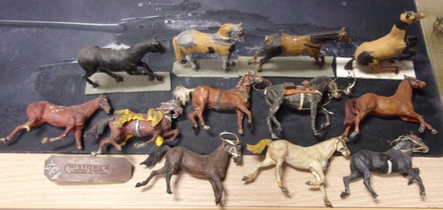 Gros lot chevaux - lot,