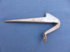 Mentonnet fer à planter et à