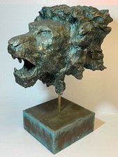 Imposante Statue sculpture