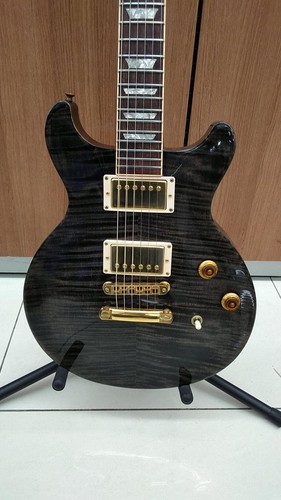 Guitare électrique - (gibson),