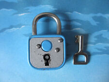 OLD ABUSE PADLOCK NO. 21 / 30 SOLD WITH A KEY - WORKS PERFECTLY