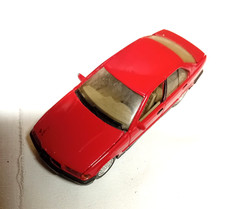 miniature bmw hi fi solido