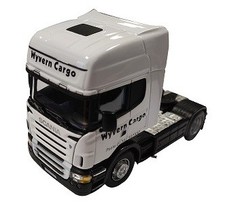 Tracteur CARARAMA SCANIA blanc Wyvern Cargo 1/50ème