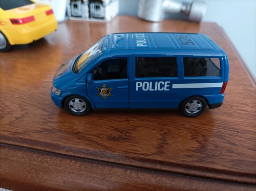 Camionnette police tbe - de,