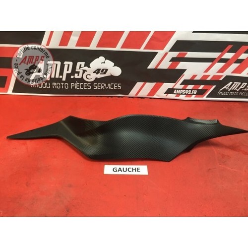 Cache plastique sous reservoir