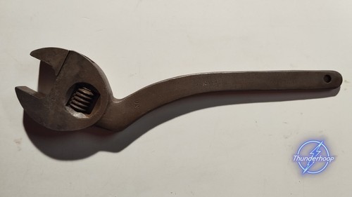 Ancienne cle molette - a,