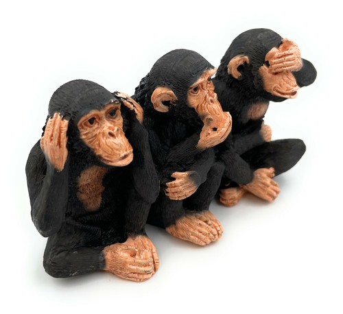 Polyresin figurine trois - figurine,