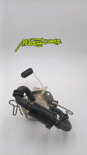 Pompe carburant avec filtre - À,