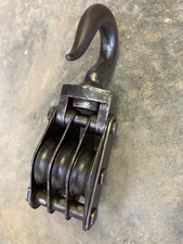 Ancienne Grosse poulie à 3