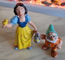 BULLYLAND SNOW WHITE FIGURINE And Doc CAKETOPPER/ COLLECTABLE