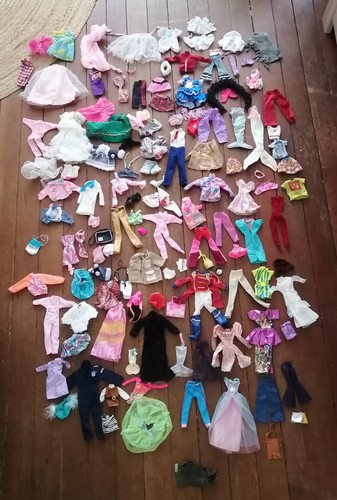 Barbie vêtements accessoires