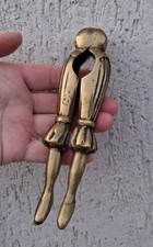 ancien casse noix  Casse-noisettes en bronze hauteur 15 cm