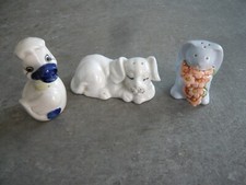 LOT 3 SALIERES EN CERAMIQUE -