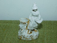 Figurine Dame Avec Panier En