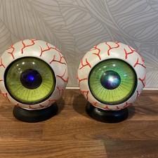 SPOOKY LED EYEBALL TABLE DECOR ANIMATED LIGHTS SET OF 2