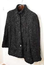 Veste astrakan vintage , 2 poches , fourrures Hervé Digonnaux à Chalon-sur-Saône