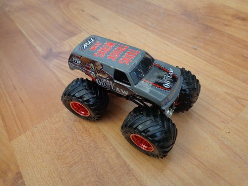 Hot wheels monster - hot, 1/64