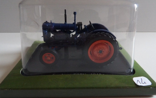 Tracteur fordson e27n - 1/43,