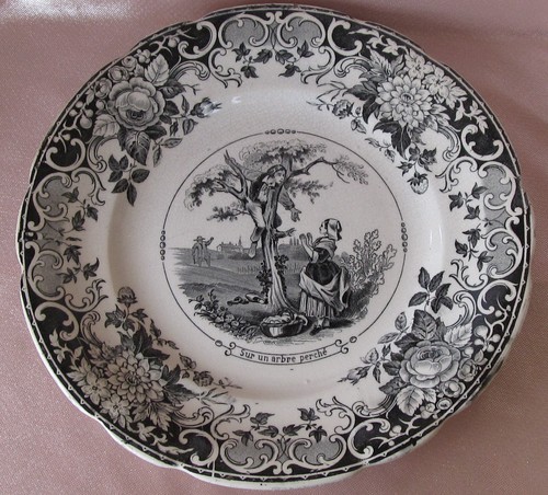 Assiette grisaille opaque - grisaille,