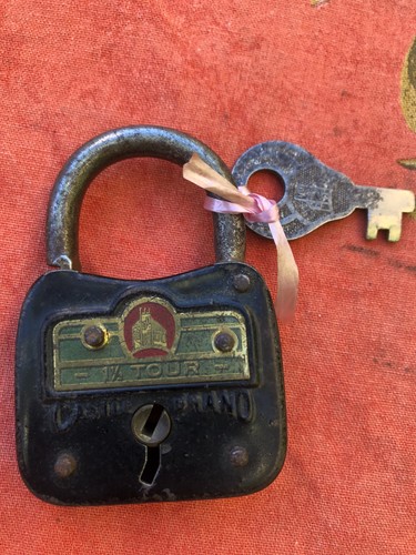 Cadenas ancien fonctionne - ancien,