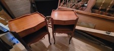  2  tables de chevet en merisier avec 1 tiroir style Louis XV