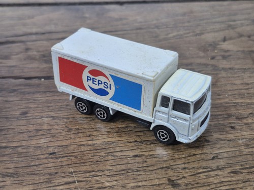 Camion saviem pepsi majorette - saviem,