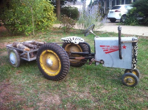 Voiture tracteur pédales - tracteur, à