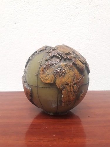 Ancien globe terrestre cire - ancien,