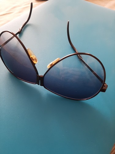Paire lunettes soleil - paire,