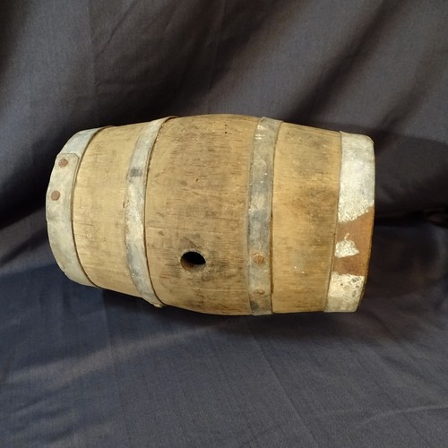 Tonnelet bois ancien cave - bois, /