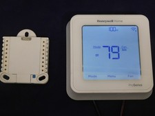 Honeywell TH6320WF2003 PRO SMART WIFI THERMOSTAT, bench tested & reset