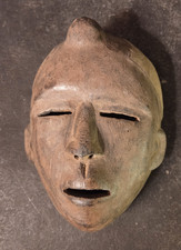 Masque africain ancien en bois