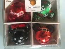 BOITE DE 4 BOULES DE NOEL