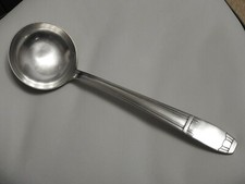 LOUCHE A SOUPE EN METAL