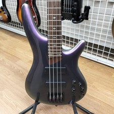 Guitare basse électrique