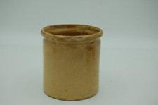 Ancien  pot en terre cuite /