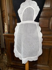 Ancien tablier de bonne / serveuse en coton batiste fait main   réfT7