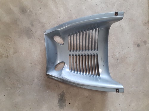 Grille carenage radiateur - grille,