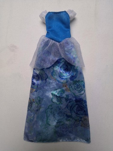 Robe poupée mannequin type - poupée,
